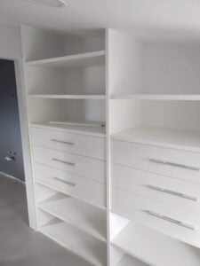 Vestidores de madera a medida | Carpinteria Carballo en Vimianzo